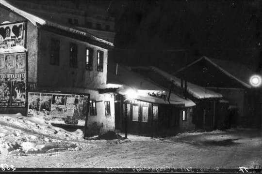 Fenjeri su prvi put zasijali pre 165 godina po naredbi s vrha – za doček