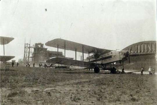 Jeroplan na Dojnom polju – prvi beogradski aerodrom