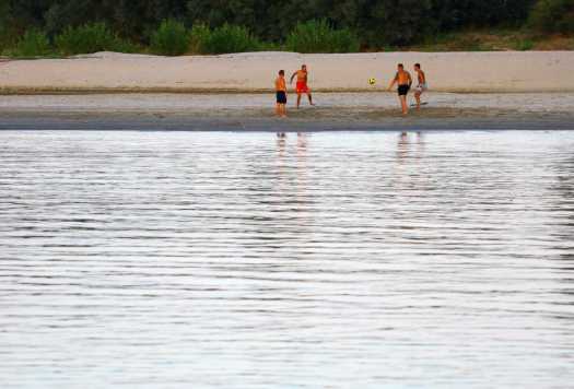 Najlepša beogradska plaža u dunavskoj divljoj prirodi