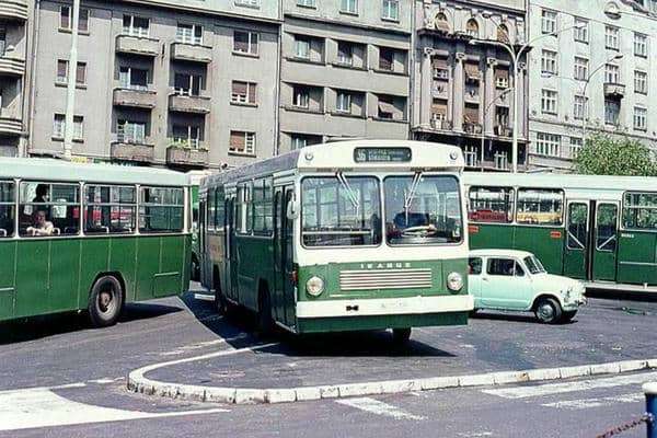 Uvođenje reda u saobraćajni haos 1976. počelo je malerozno